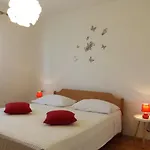 Апартаменты Family-friendly With Swimming Pool Cepic, Istria - Sredisnja Istra - 15542